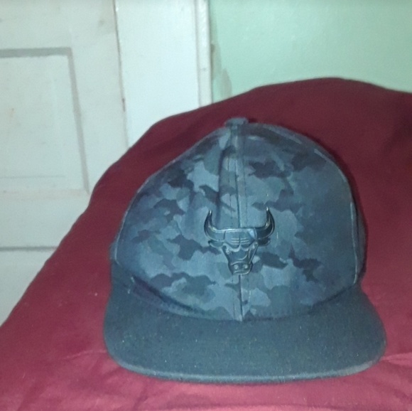 Mitchell & Ness Other - bulls basketball hat fit-it Mitchell & Ness Other - bulls basketball hat fit-it